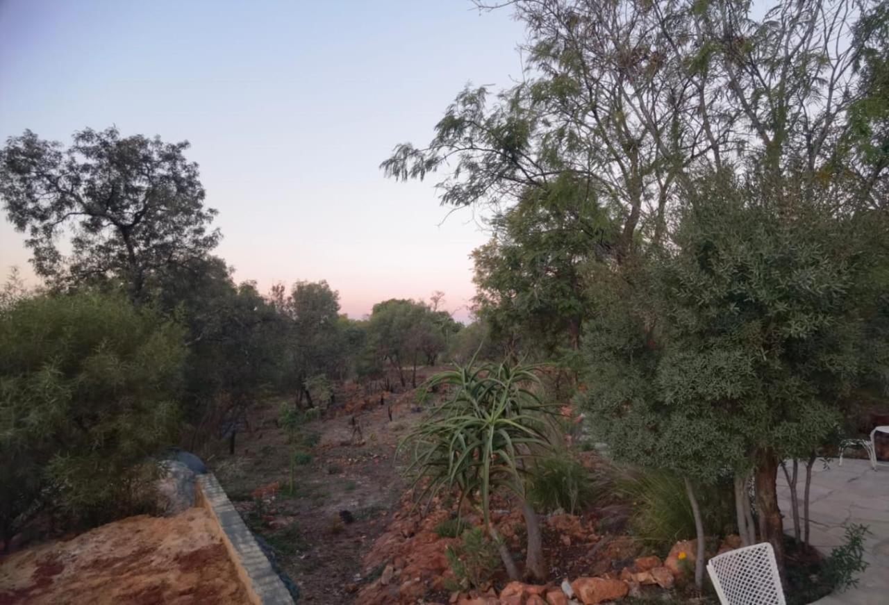 Pretoria-Noord Suikerbosrant Sleep And Go Bed & Breakfast エクステリア 写真