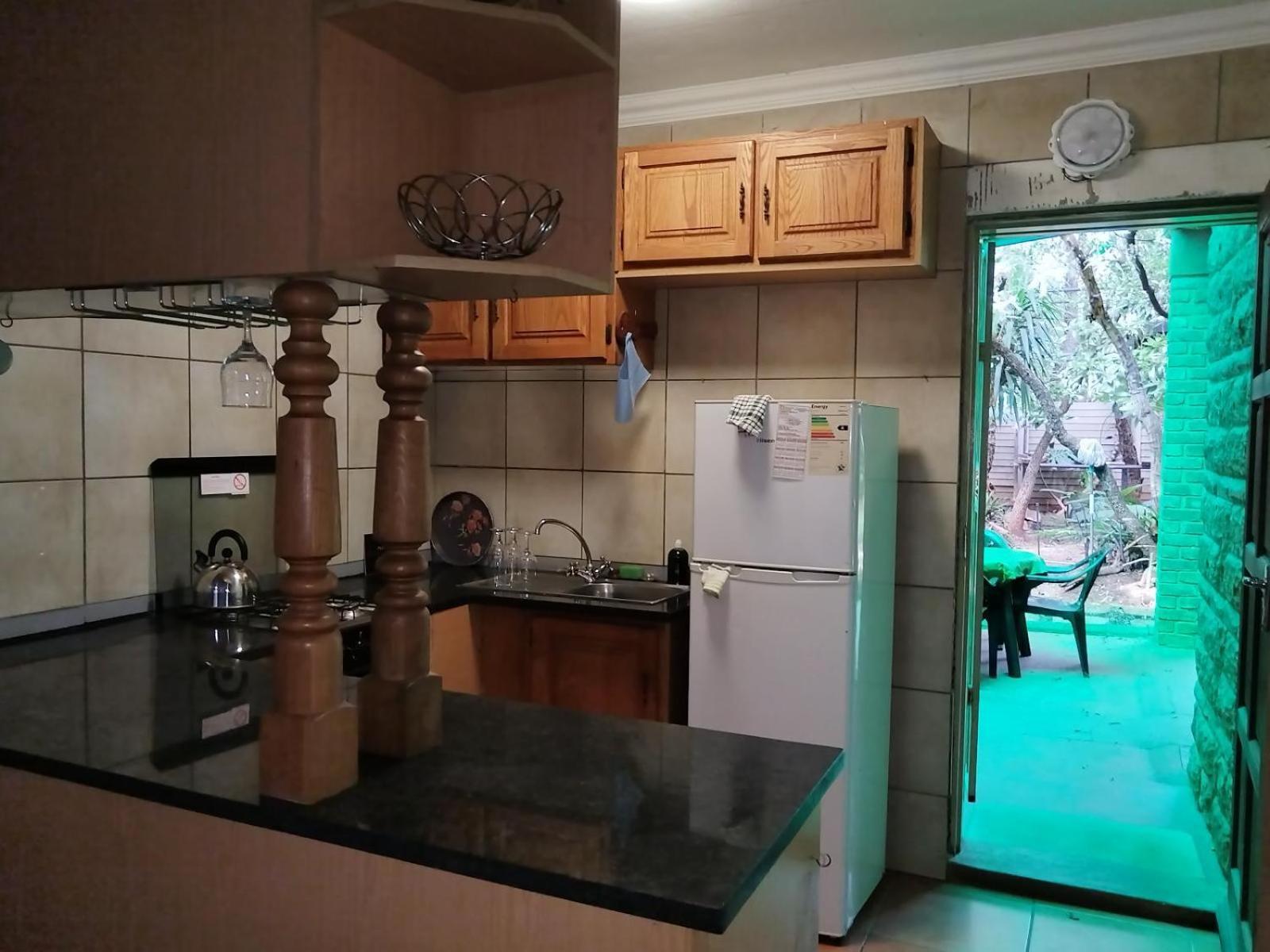 Pretoria-Noord Suikerbosrant Sleep And Go Bed & Breakfast エクステリア 写真
