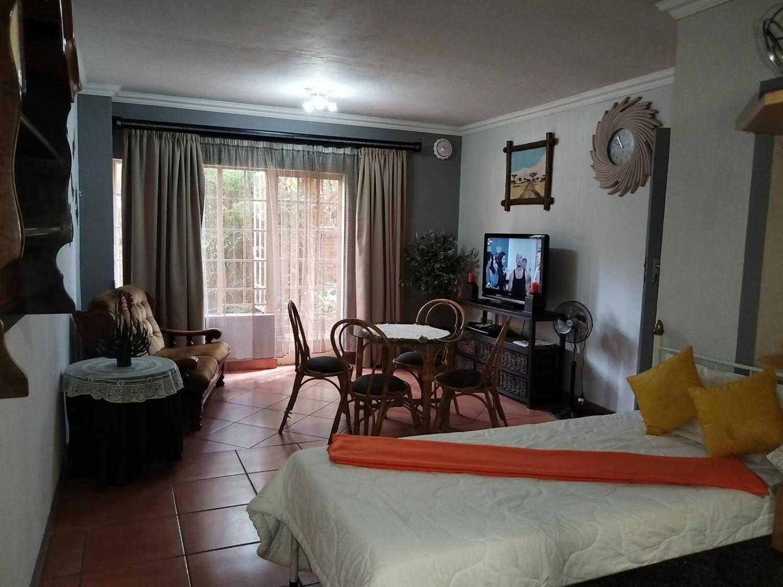 Pretoria-Noord Suikerbosrant Sleep And Go Bed & Breakfast エクステリア 写真